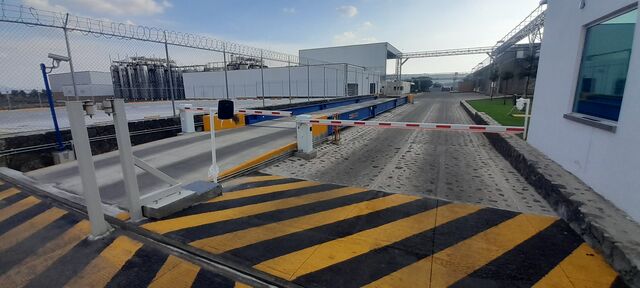 BARRERAS VEHICULARES AUTOMATIZADAS CON TARJETA DE PROXIMIDAD