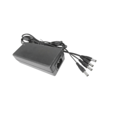 Fuente de 12 Vcd 5 Amper, Con 4 salidas jack macho de alimentación; Voltaje de entrada : 96-264 Vca
